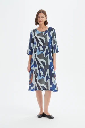 CURVE SEAM PRINT DRESS