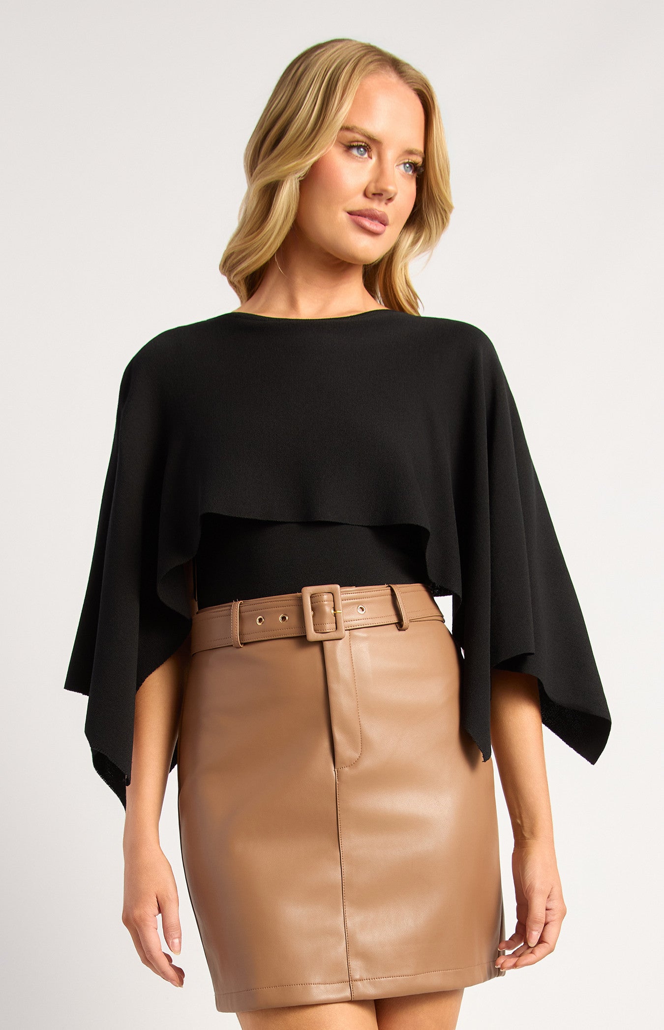 CAPE KNIT TOP