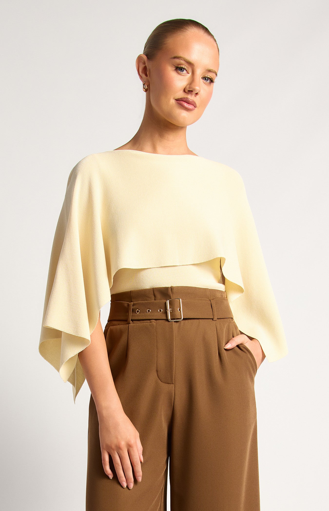 CAPE KNIT TOP