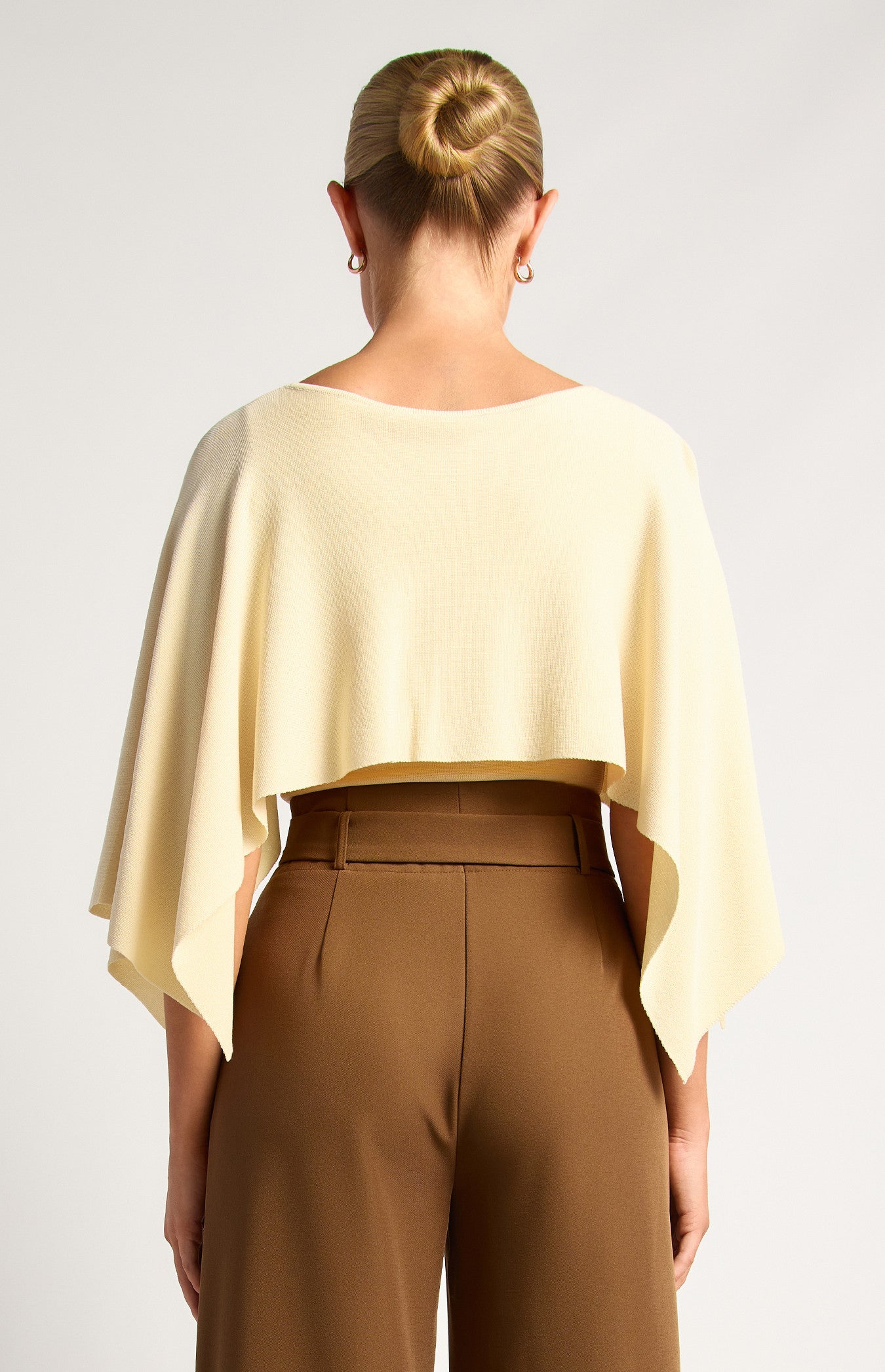 CAPE KNIT TOP