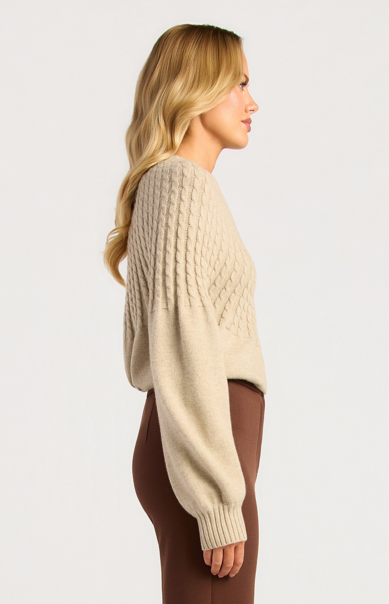 GRADIENT CABLE TEXTURE KNIT