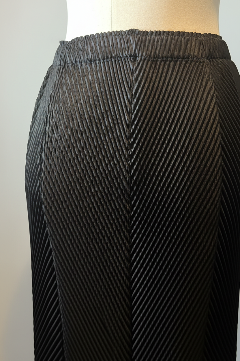 Chevron Pleated - Detail