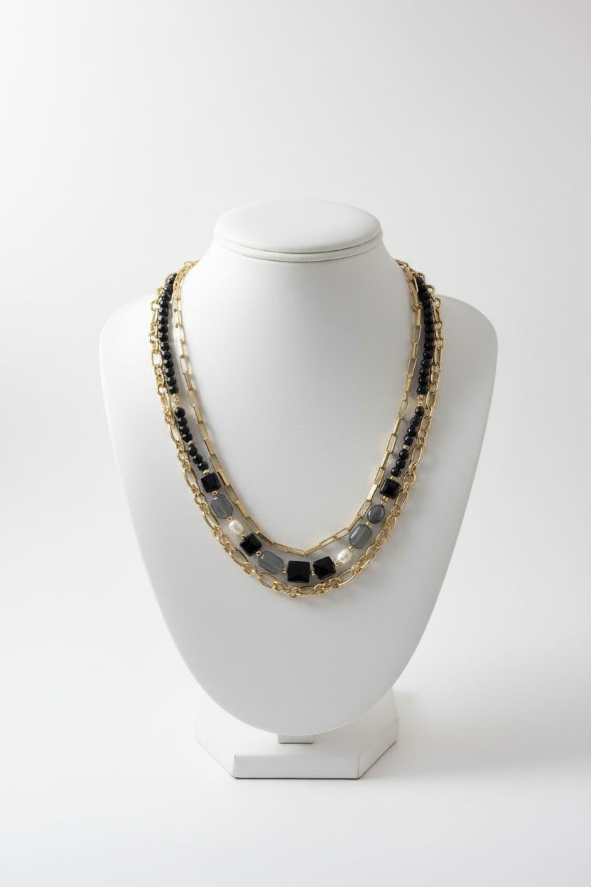 Colar em busto display