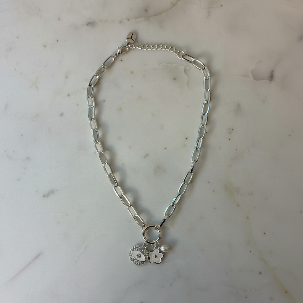 Colar prateado com pingentes em mármore