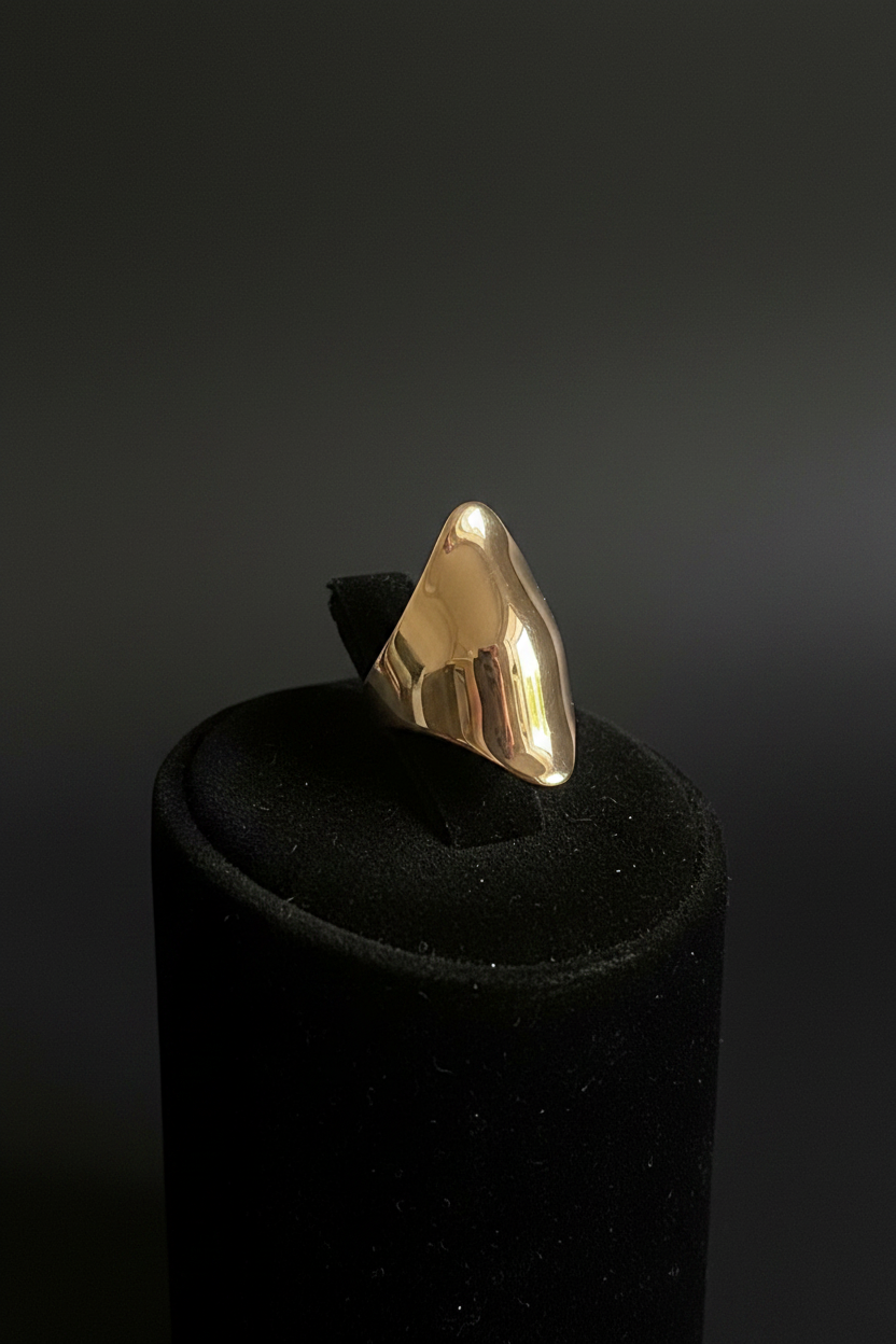 Display shot gold dome ring