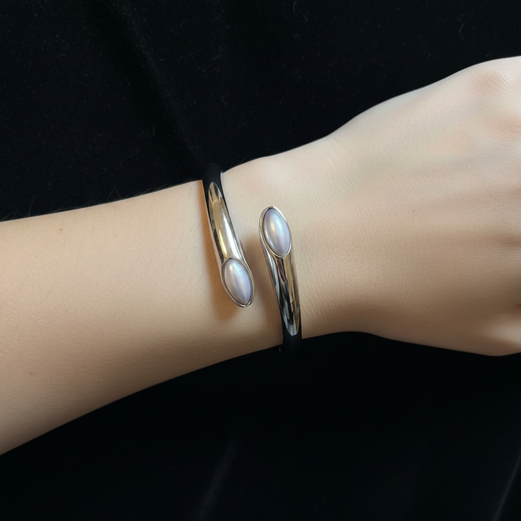 Duo pearl silver bypass black velvet