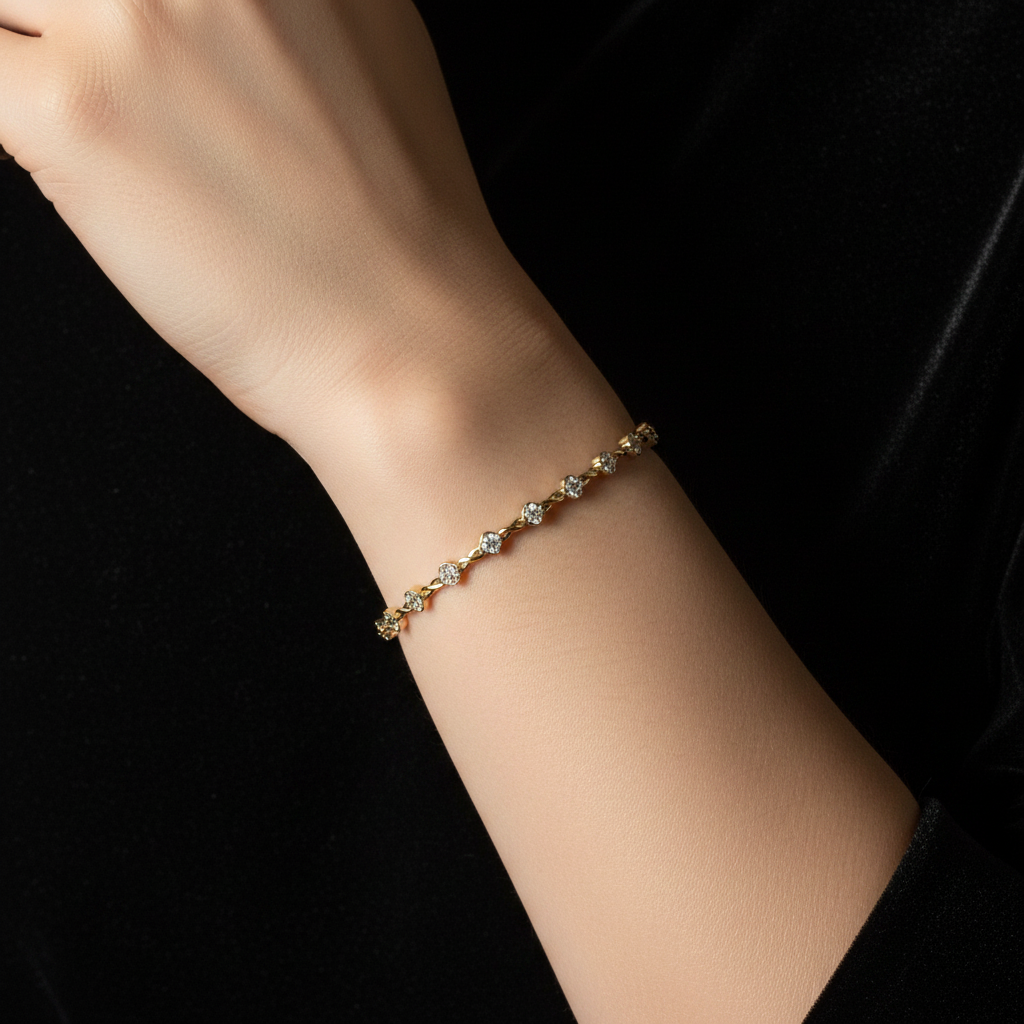 Flow gold bracelet black velvet