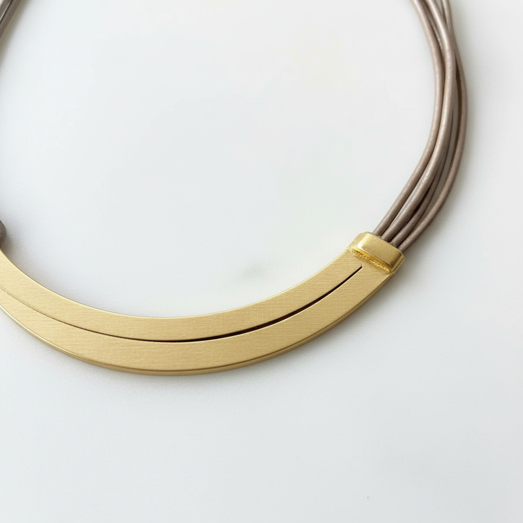 SLEEK MINIMALIST ARC STATEMENT NECKLACE