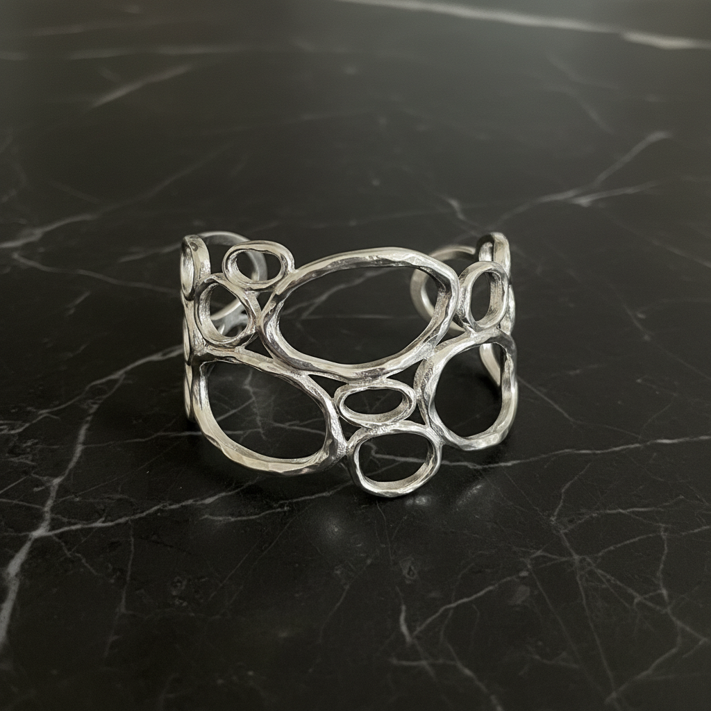Silver Open-Circle Cuff – Dark Marble