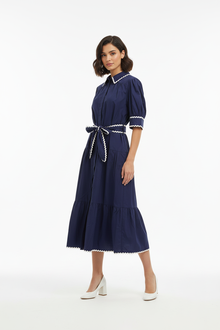 Vestido Azul Marinho - Ângulo 3/4 com Modelo