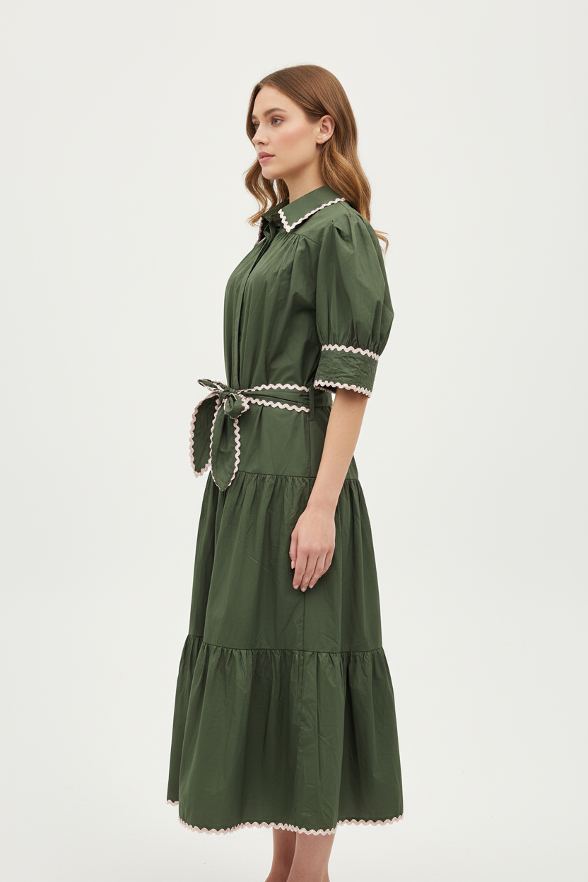 Vestido Verde Militar - Lateral com Modelo